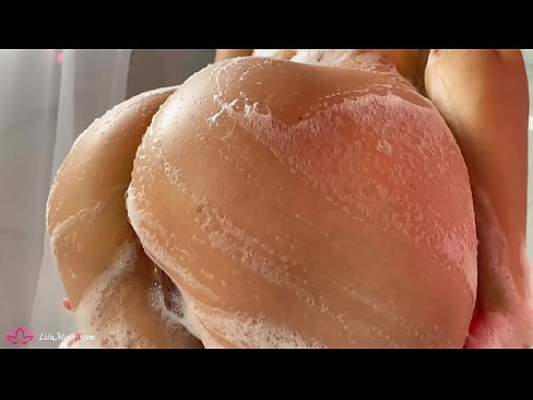❤️ Brunette dushda kuchli orgazm uchun vibrator bilan mushukni onanizm qiladi ️❌ Super seks bizda uz.pornsexer.ru